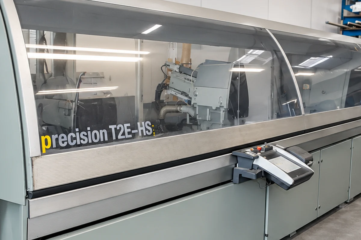 CNC-Aluminiumzuschnitt in der TOWE-Fertigung
